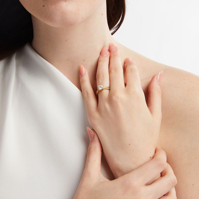 1-3/8 CT. T.W. Princess-Cut Certified Lab-Grown Diamond Twist Shank Engagement Ring in 14K Gold (I/SI2)
