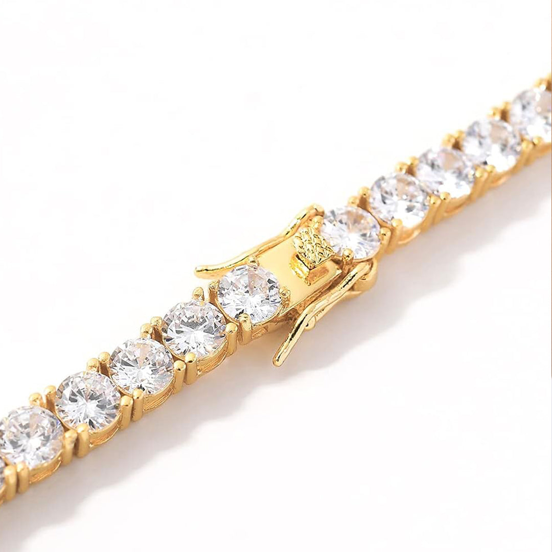 2.40 ctw 10K Yellow Gold Diamond Clover Bracelet